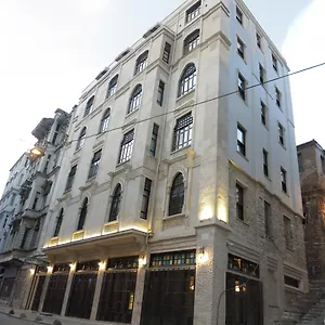 4* Szálloda Galatahan Karakoy